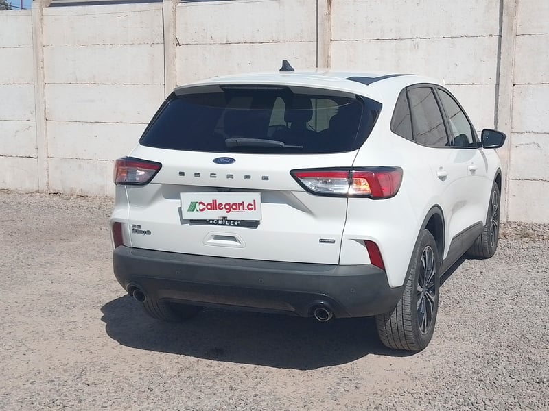 Ford ESCAPE FHEV 2.5 AUT 2023 - Imagen 10 de 11