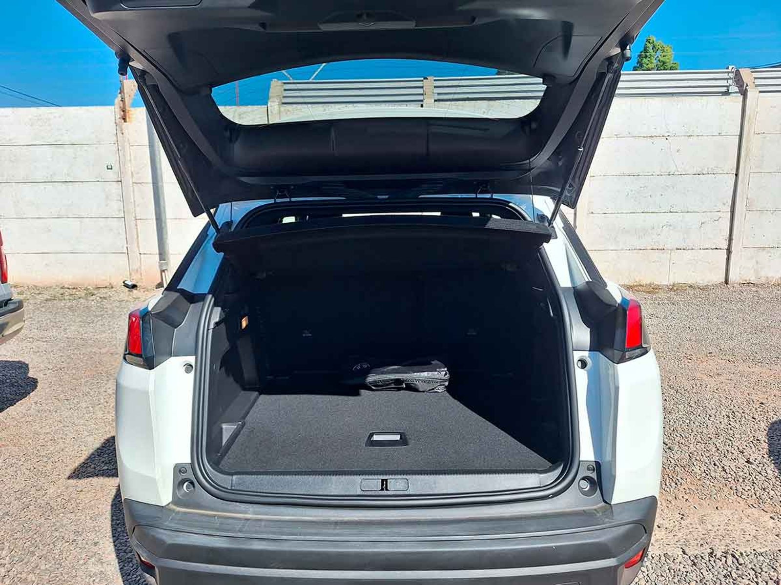 PEUGEOT Nuevo 3008 Active Pack Puretech 130 2025 - Imagen 7 de 11