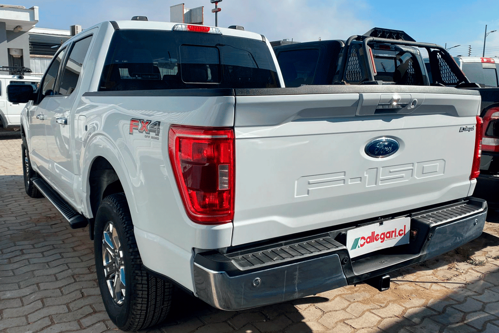 FORD F150 XLT 4X4 5.0L AUT 2024 - Imagen 8 de 12