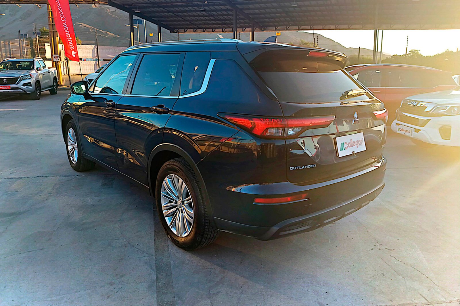 MITSUBISHI OUTLANDER GL 2.5 AUT 2023 - Imagen 11 de 12