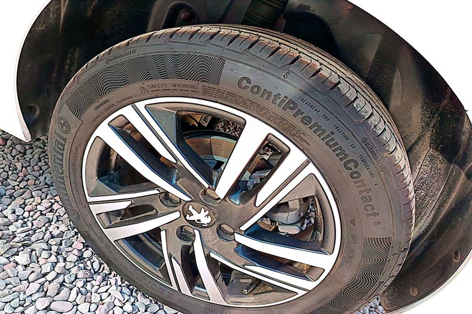 PEUGEOT NUEVO 208 ALLURE PACK PURETECH 130 EAT8 2024 - Imagen 9 de 12