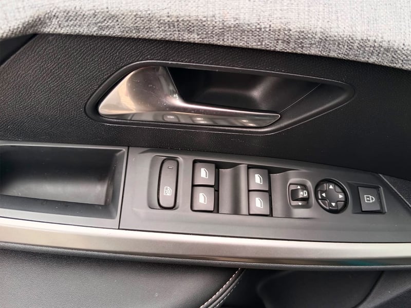 Peugeot 3008 ALLURE 1.2 AUT 2026 - Imagen 5 de 11