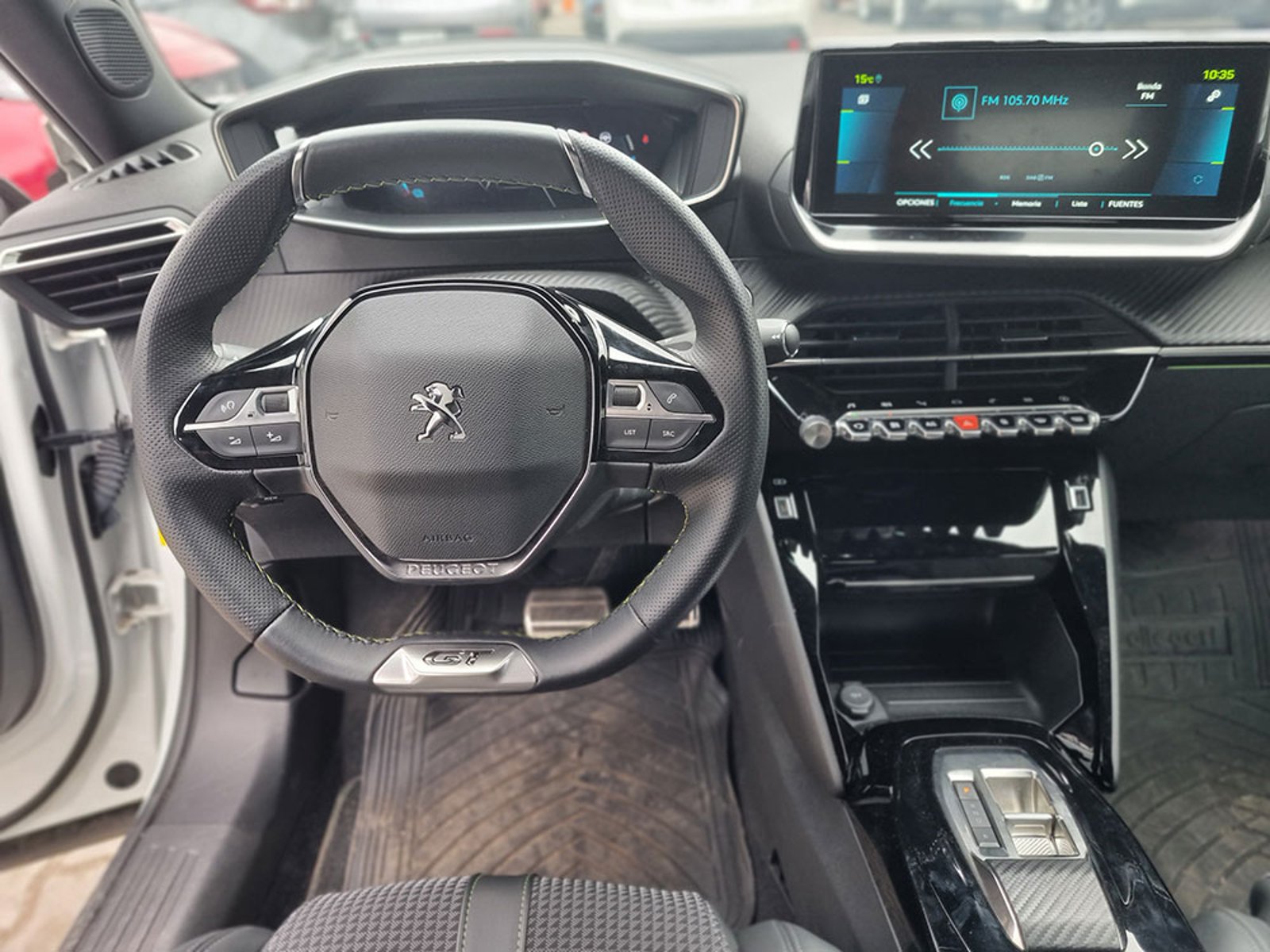 Peugeot 2008 GT EV PRS 2024 - Foto 3 de 12