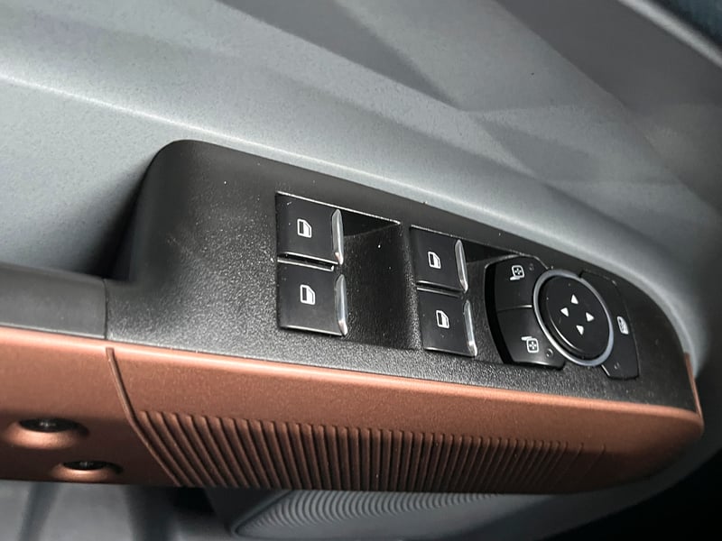 Ford MAVERICK LARIAT 2.5 AUT 2025 - Imagen 5 de 12