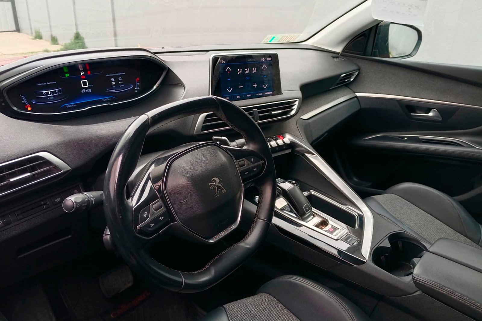 Peugeot 3008 ALLURE 1.6 AUT 2020 - Imagen 5 de 9