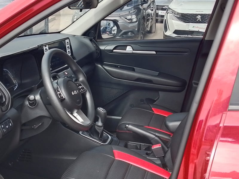 Kia SONET EX 4X2 MT 1.5 2024 - Imagen 7 de 12