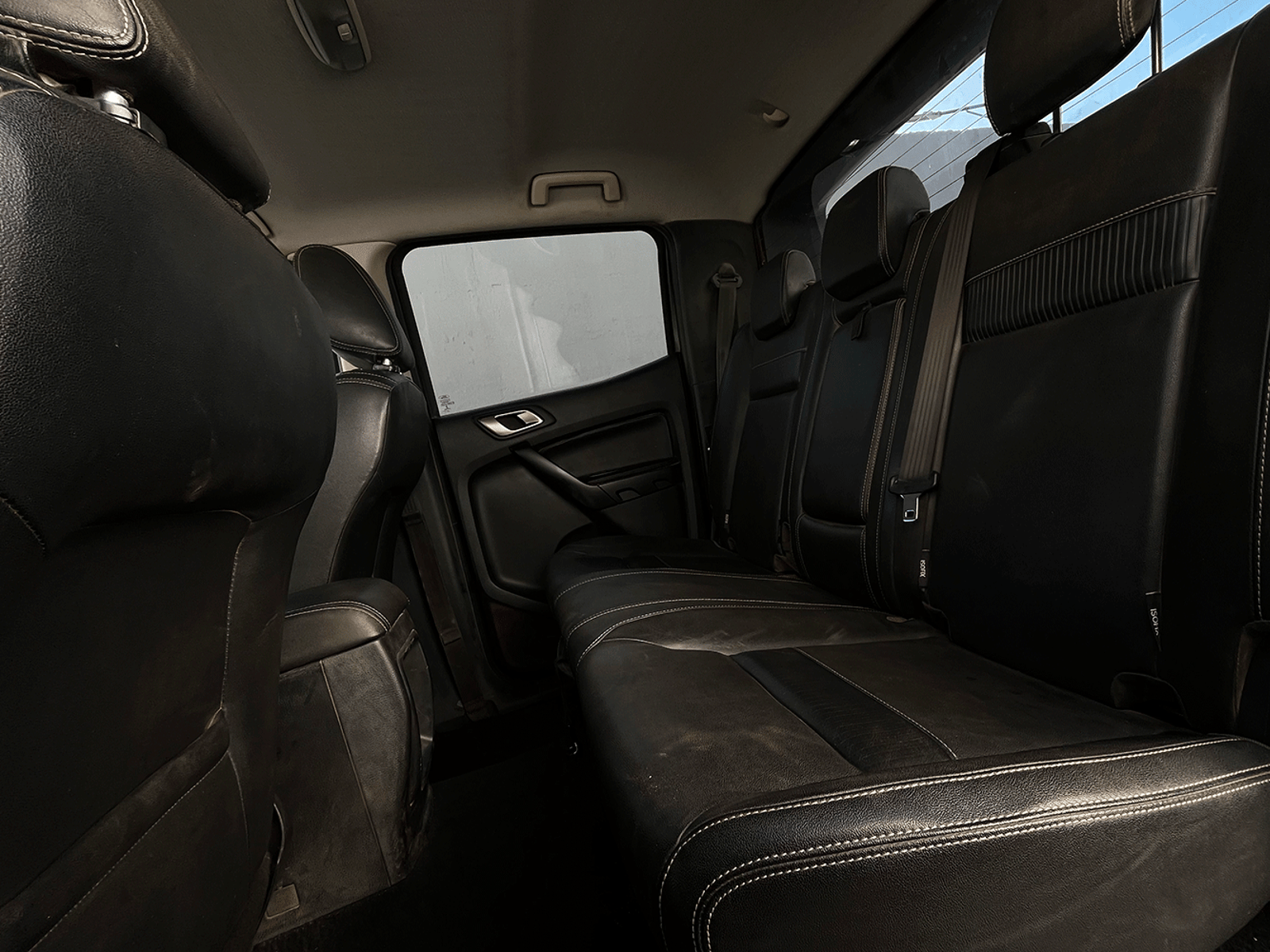 Ford RANGER DCAB 4X4 3.2 AUT 2023 - Foto 5 de 11