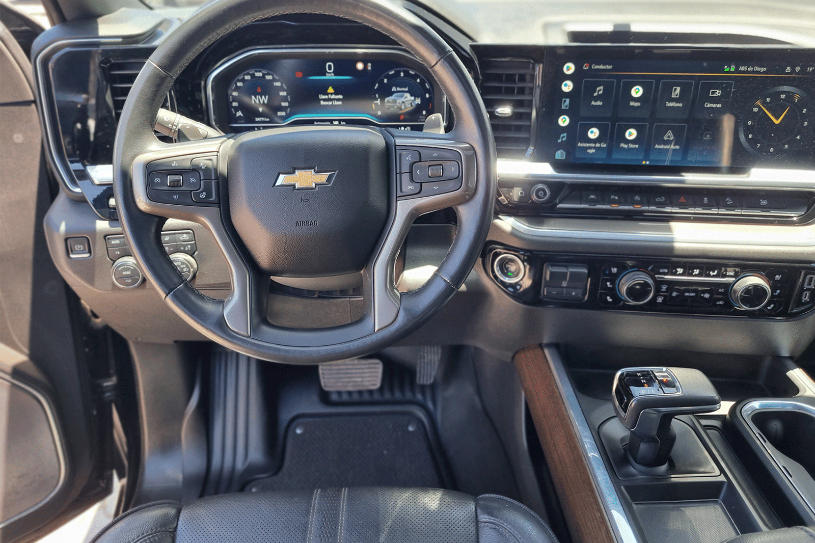 CHEVROLET SILVERADO CC LTZ 4X4 3.0 AUT 2023 - Imagen 6 de 12