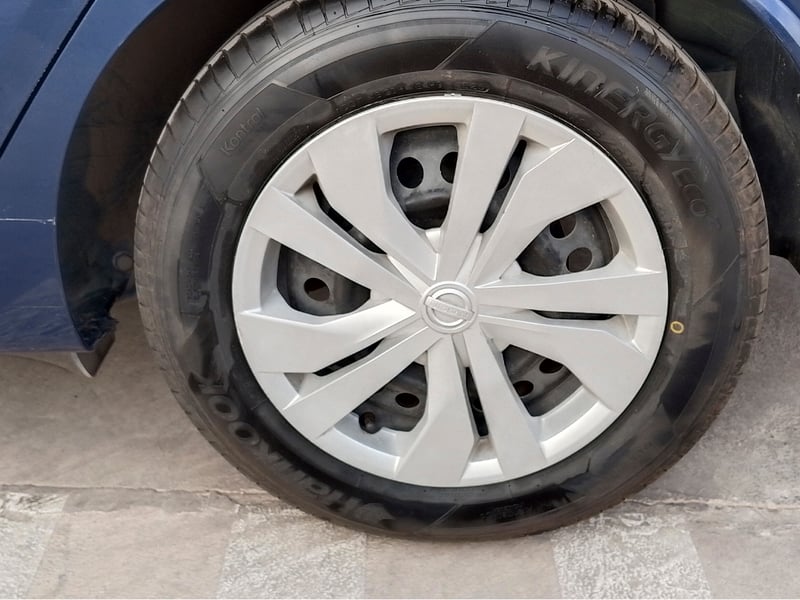 Nissan VERSA MT 1.6 2023 - Imagen 12 de 12