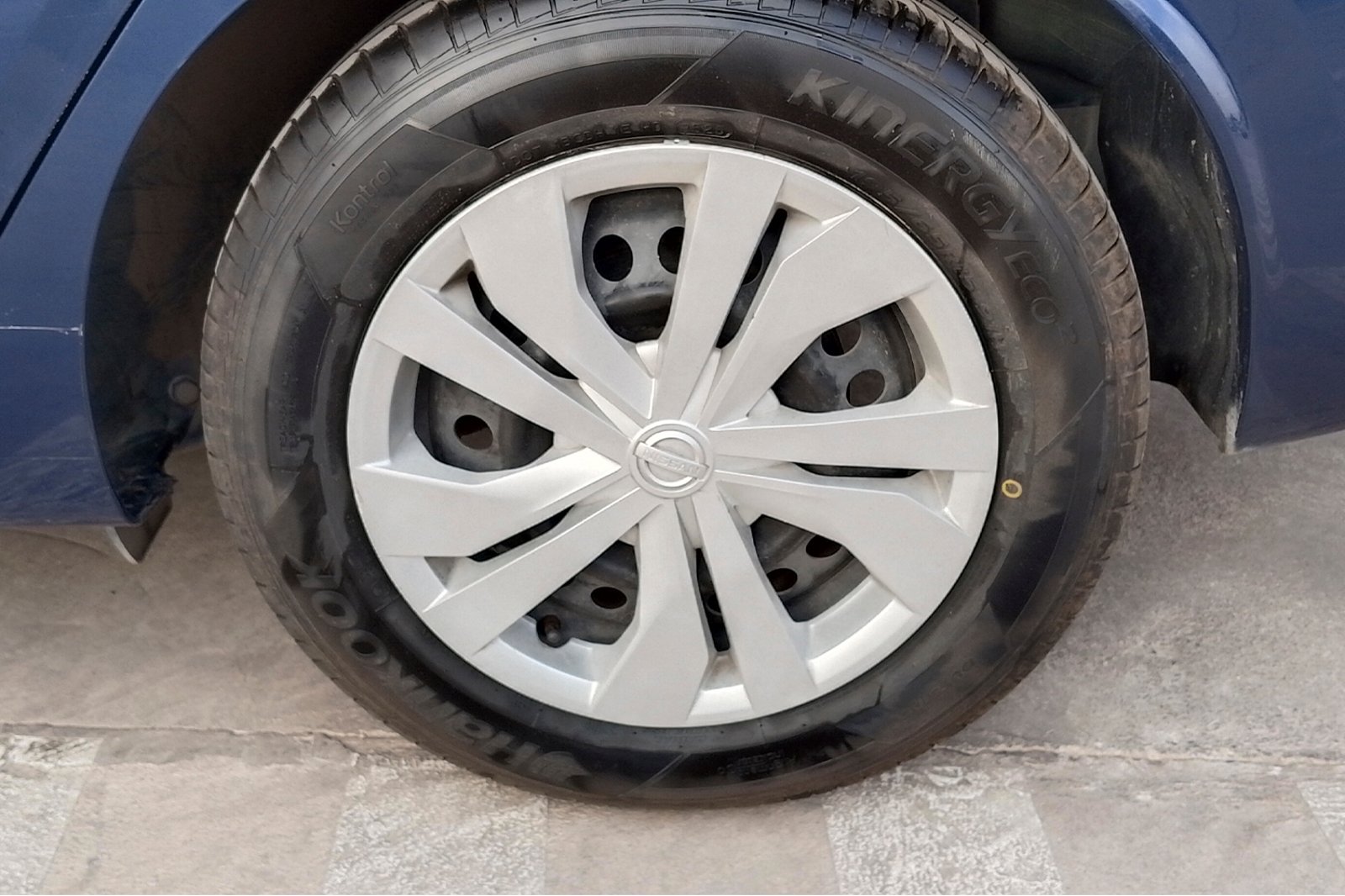 Nissan VERSA MT 1.6 2023 - Imagen 11 de 12