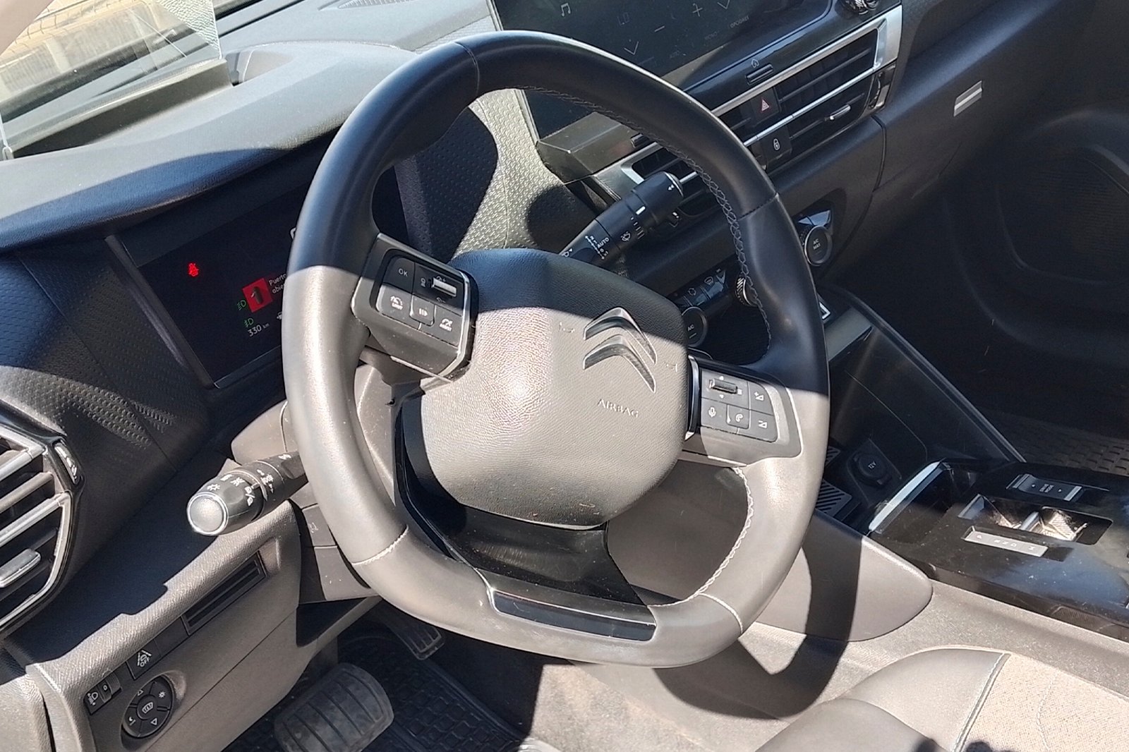 Citroën C4 1.2 AT 2023 - Imagen 4 de 12