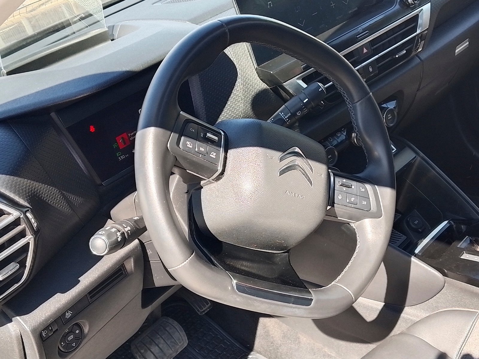 Citroën C4 1.2 AT 2023 - Foto 4 de 12