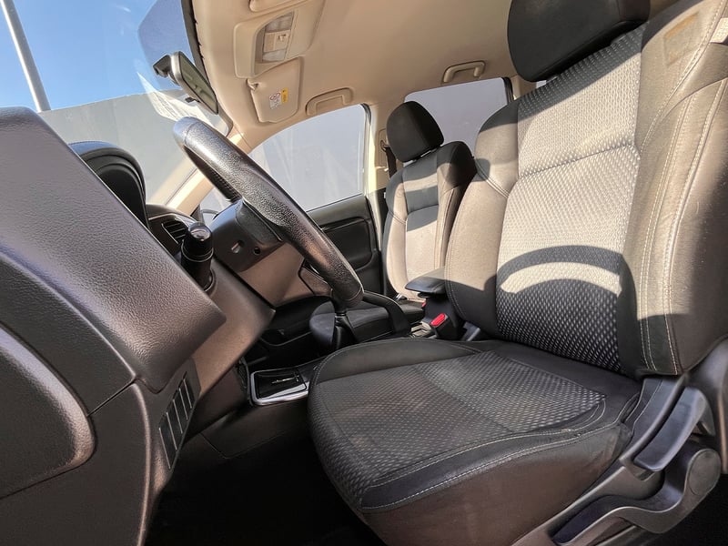 Mitsubishi OUTLANDER 2.0 2021 - Imagen 6 de 12