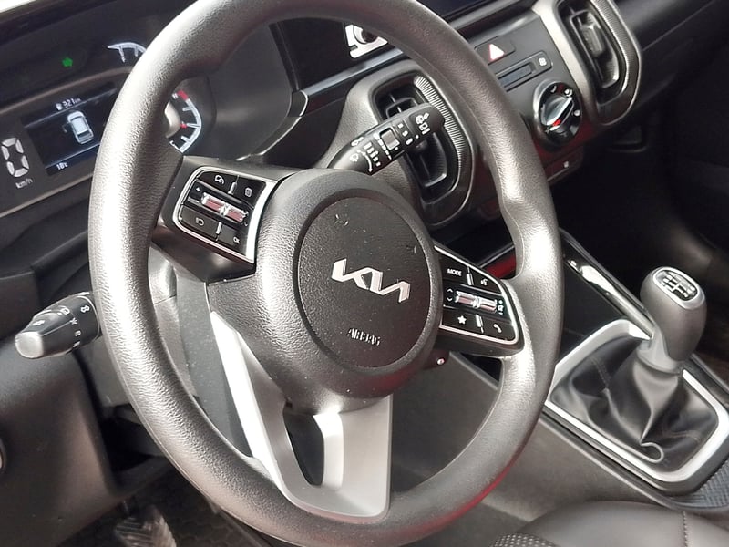 Kia SONET EX 4X2 MT 1.5 2024 - Imagen 3 de 12