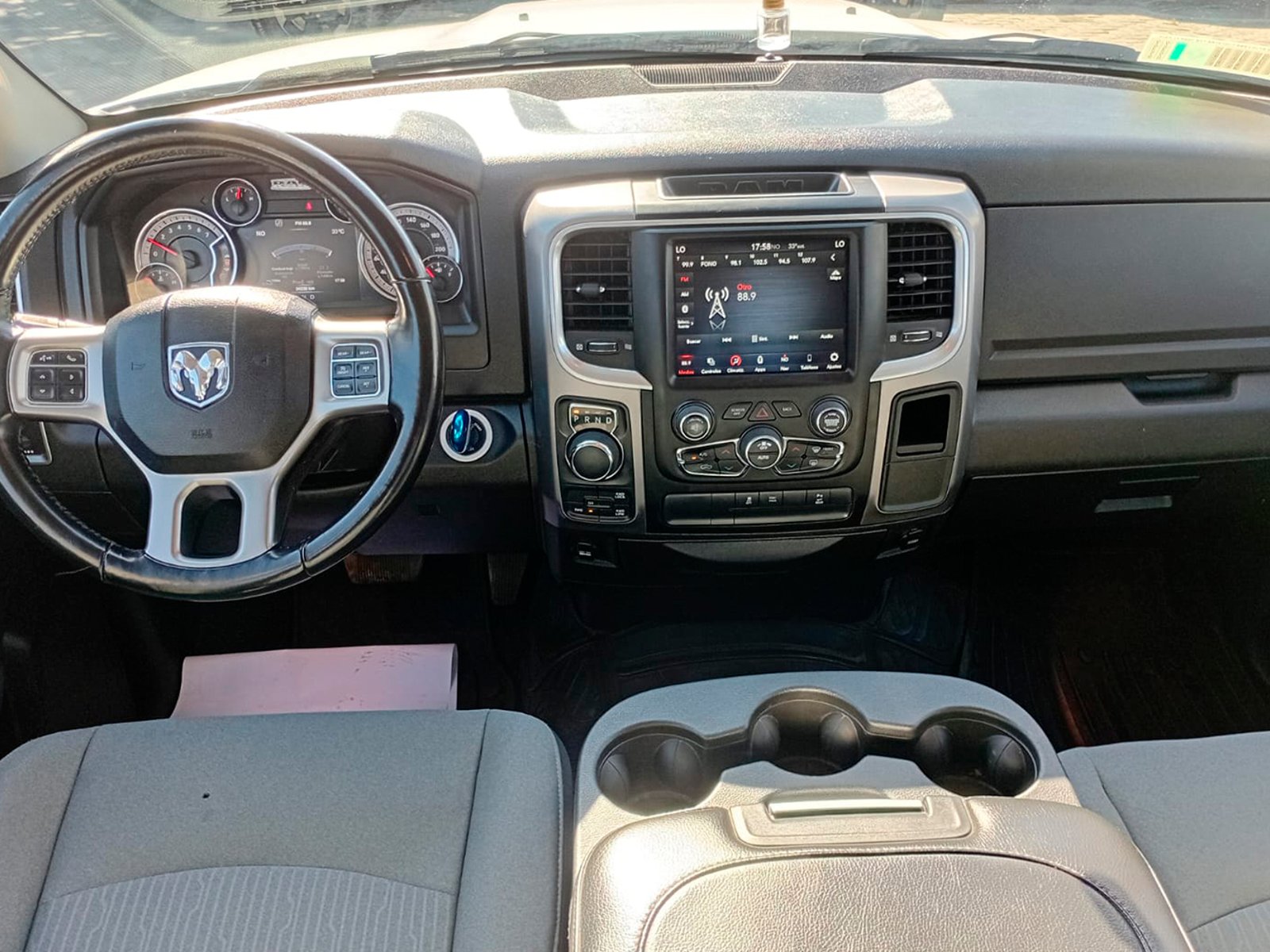 RAM 1500 CREW CAB SPORT DCAB 4X4 3.6 AT 2023 - Foto 2 de 10