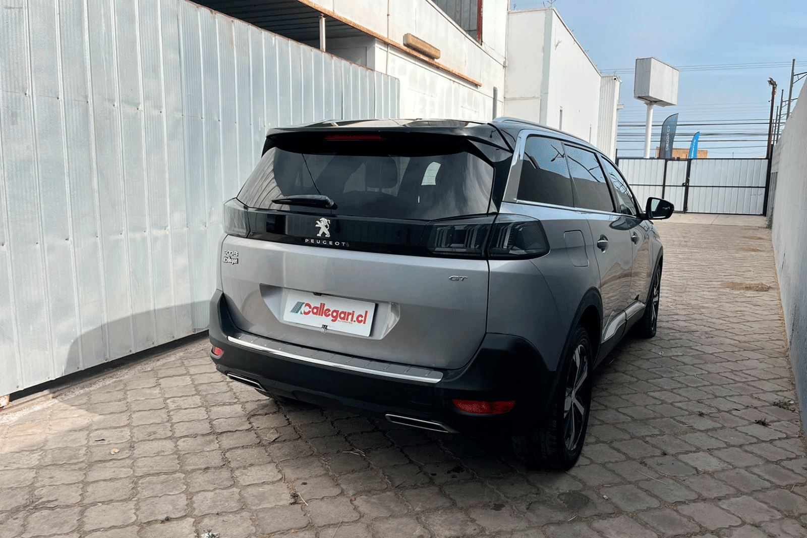 PEUGEOT 5008 PURETECH 180 EAT8 1.6 AUT 2023 - Imagen 8 de 12