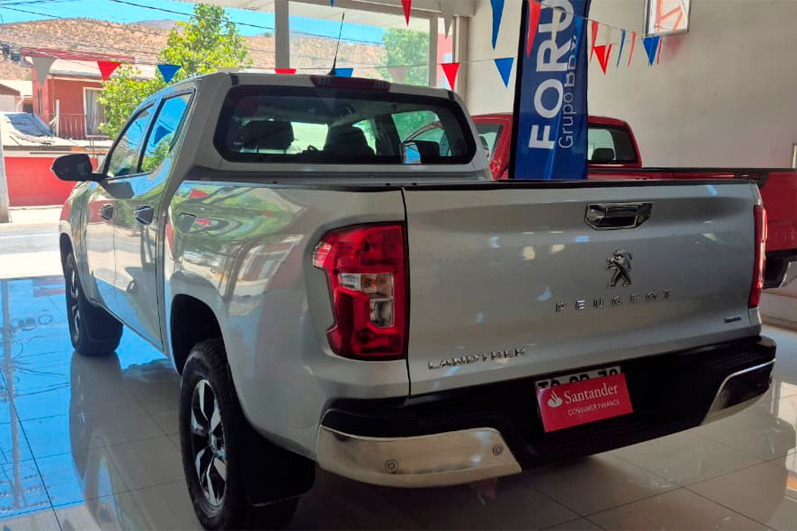 PEUGEOT LANDTREK BLUEHDI 4X4 2.2 AUT 2025 - Imagen 9 de 10