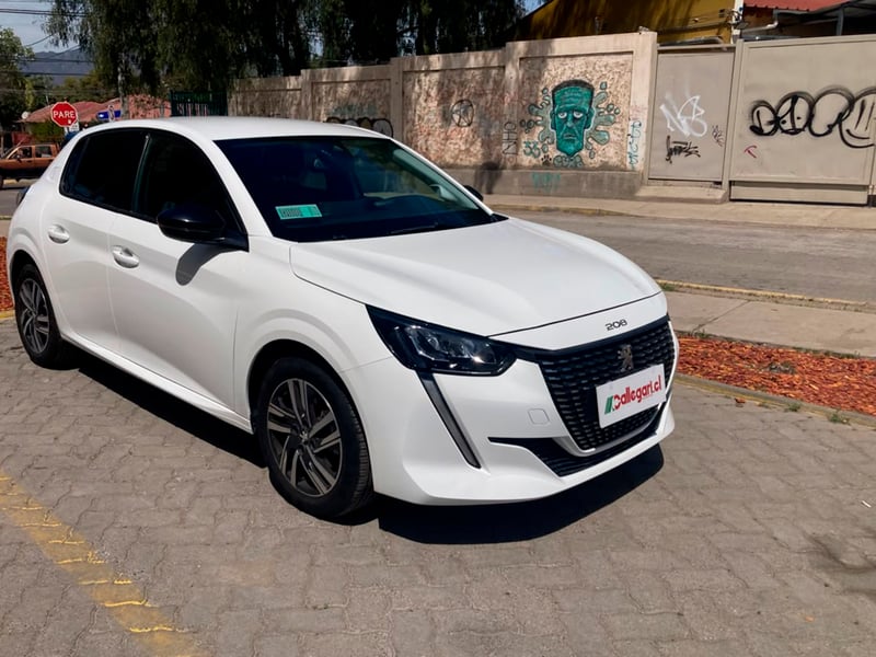 Peugeot 208 PURETECH 130 1.2 AUT 2024 - Imagen 11 de 12
