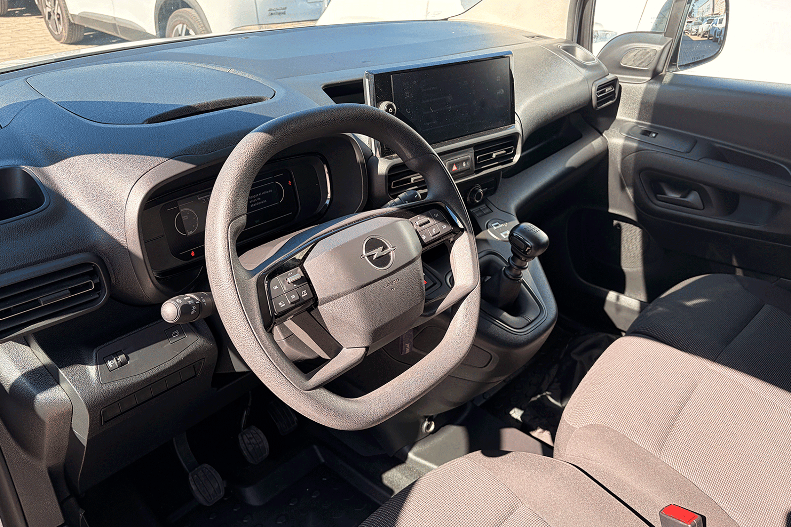 OPEL COMBO MCA 1.5 TD 2025 - Imagen 5 de 11