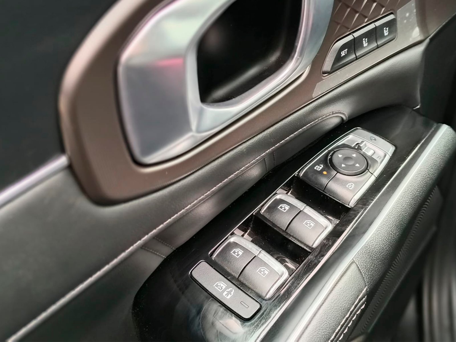 Kia SORENTO EX 3.5L GSL 8AT AWD FULL 2026 - Foto 2 de 10