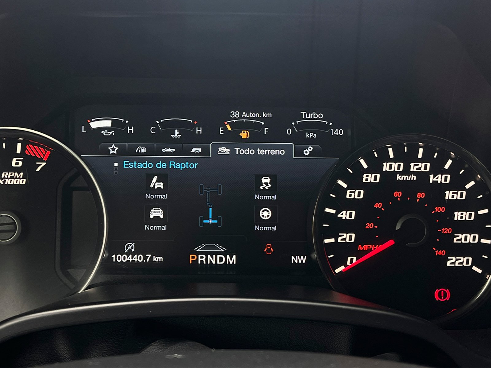 Ford F150 RAPTOR 4X4 3.5 AUT 2020 - Foto 3 de 12