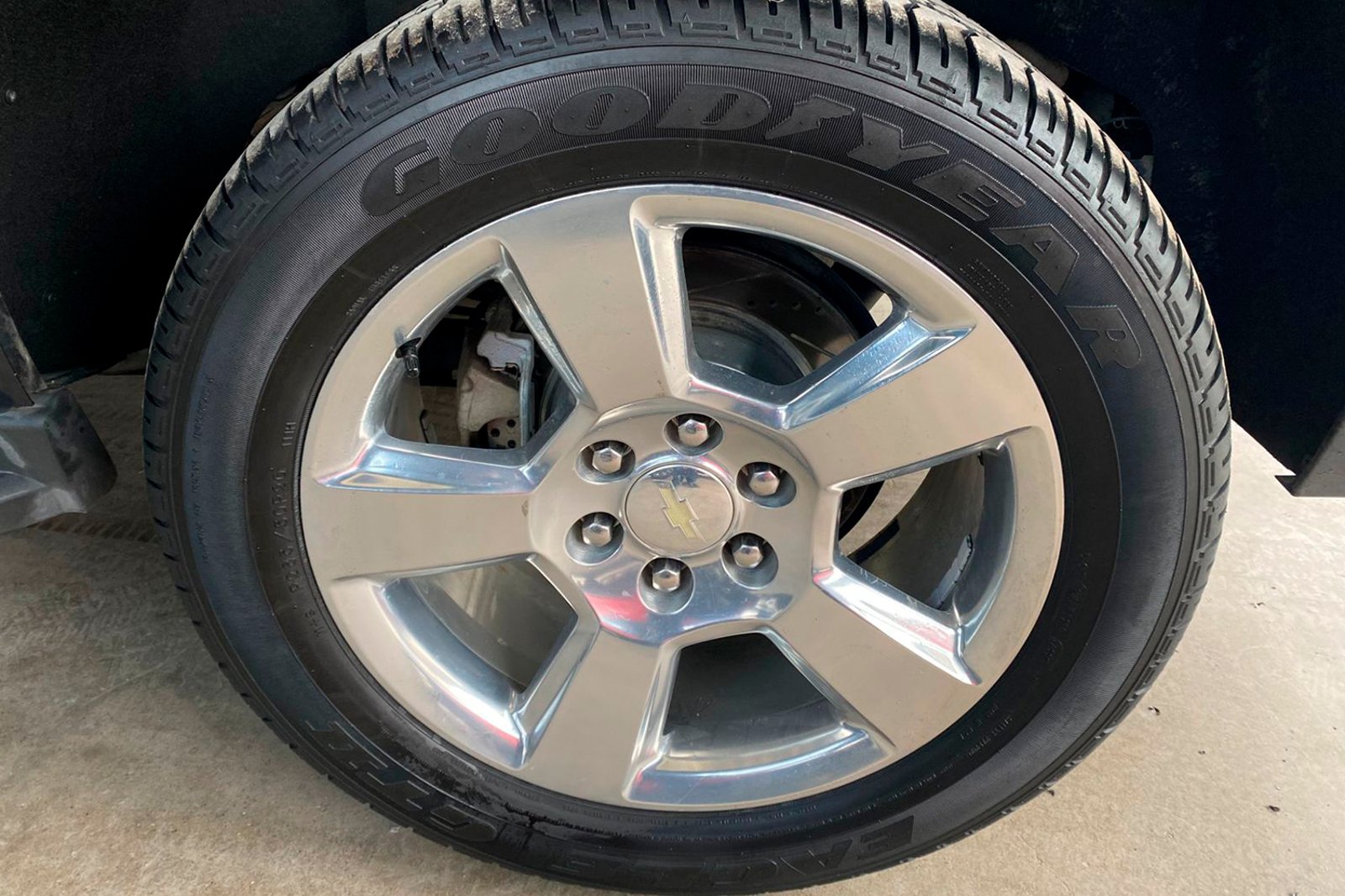 CHEVROLET TAHOE 4X4 5.3 AUT 2020 - Imagen 10 de 12