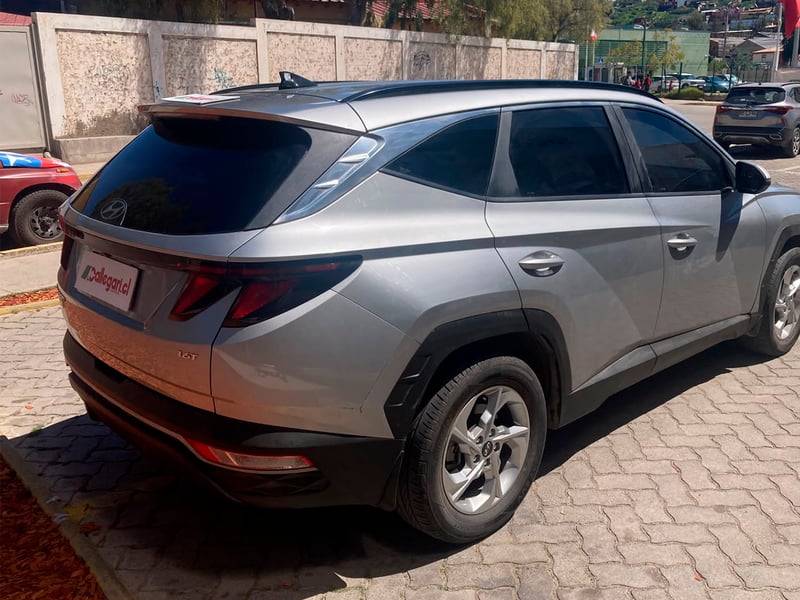Hyundai TUCSON NX4 GDI 7DCT 1.6 AUT 2024 - Imagen 8 de 12