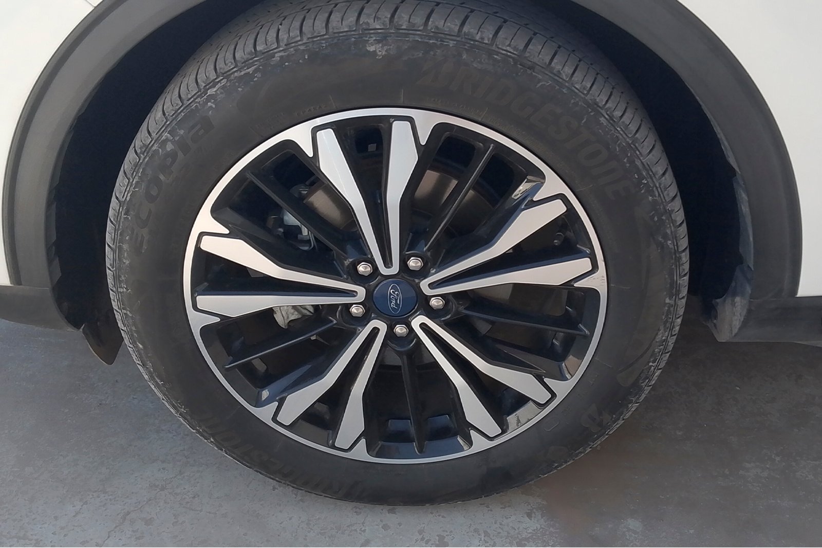 Ford ESCAPE FHEV 2.5 AUT 2023 - Imagen 8 de 11