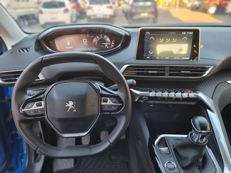 Peugeot NUEVO 3008 ACTIVE PACK PURETECH 130 2023 - Imagen 4 de 12