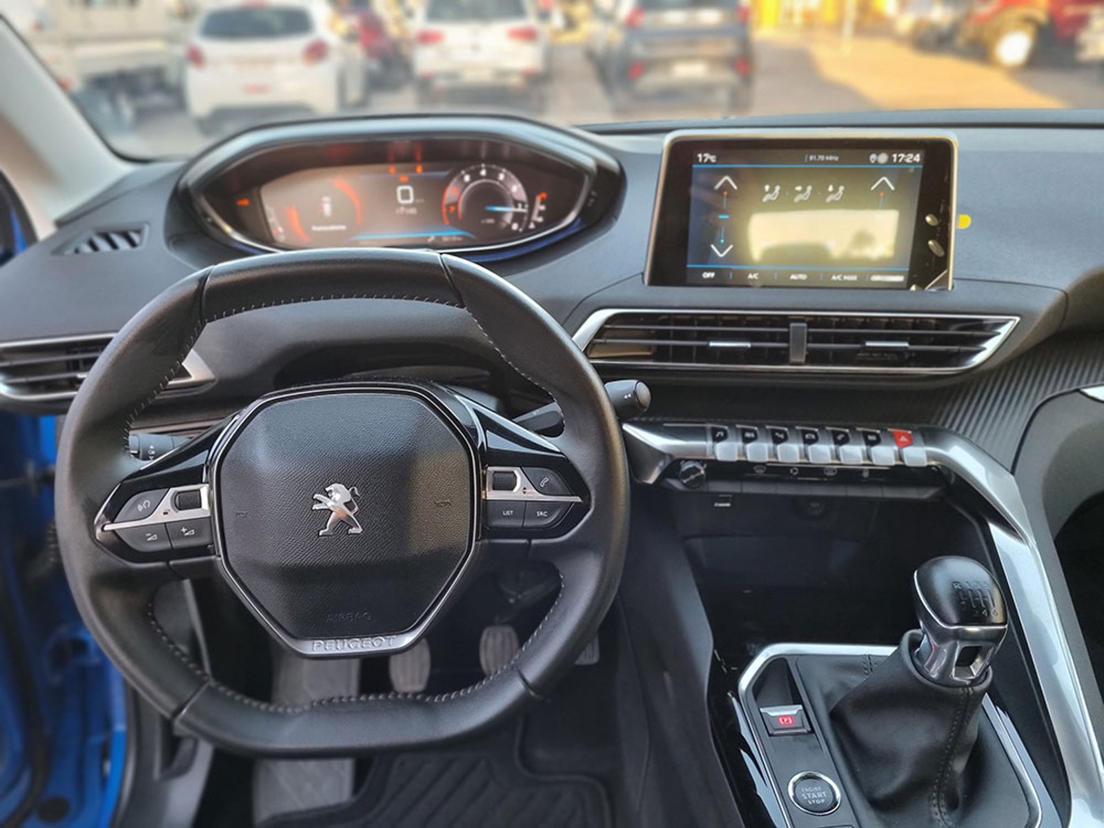 Peugeot NUEVO 3008 ACTIVE PACK PURETECH 130 2023 - Foto 4 de 12