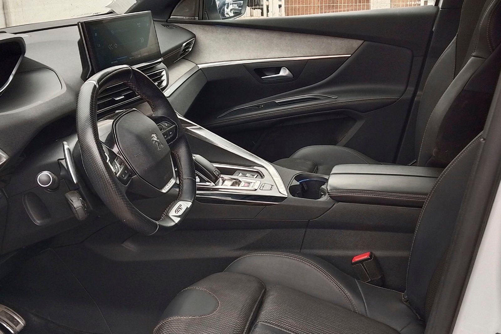 PEUGEOT 5008 BLUEHDI 130 1.5 AUT 2023 - Imagen 5 de 12