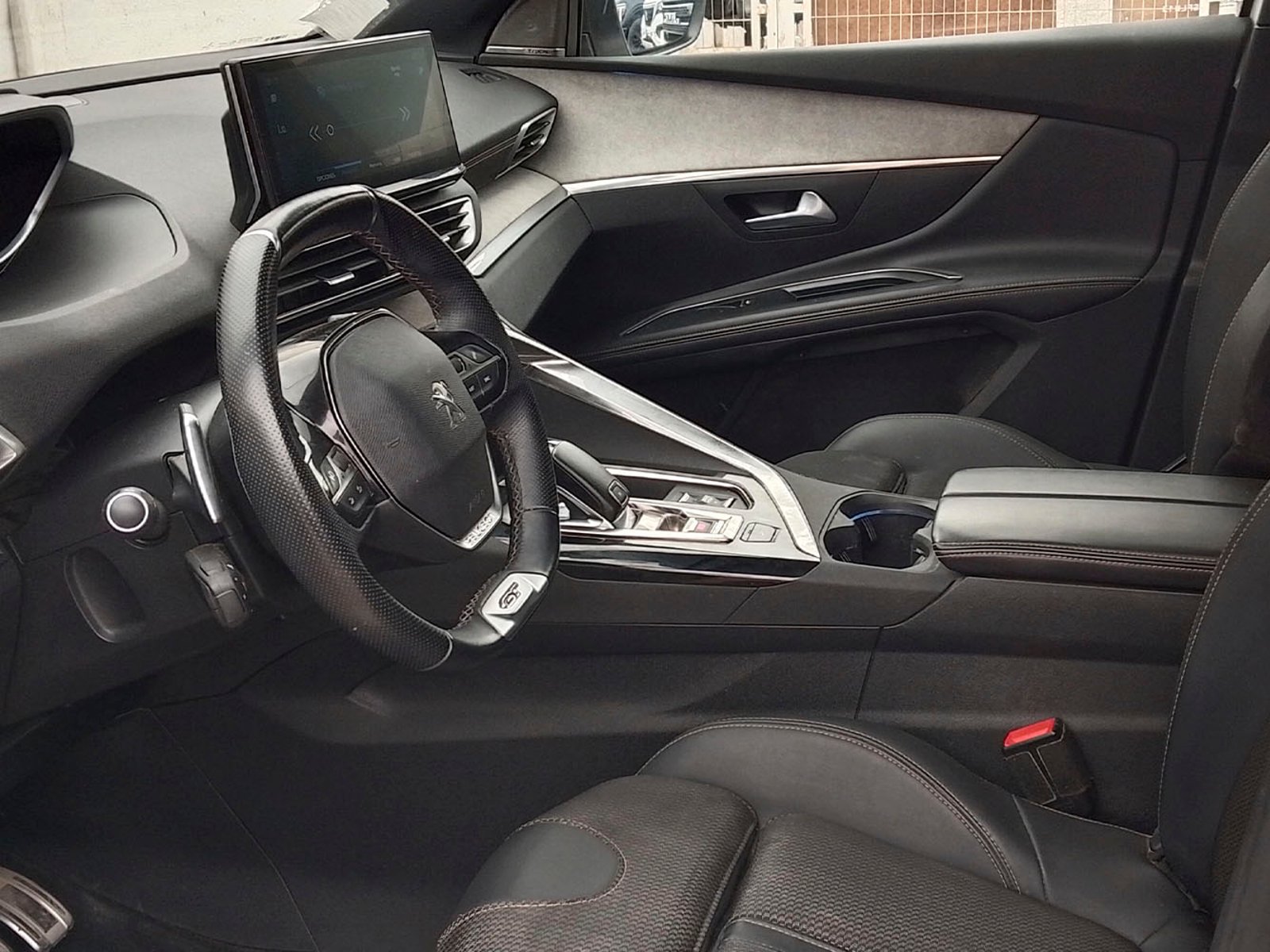 Peugeot 5008 BLUEHDI 130 1.5 AUT 2023 - Foto 5 de 12