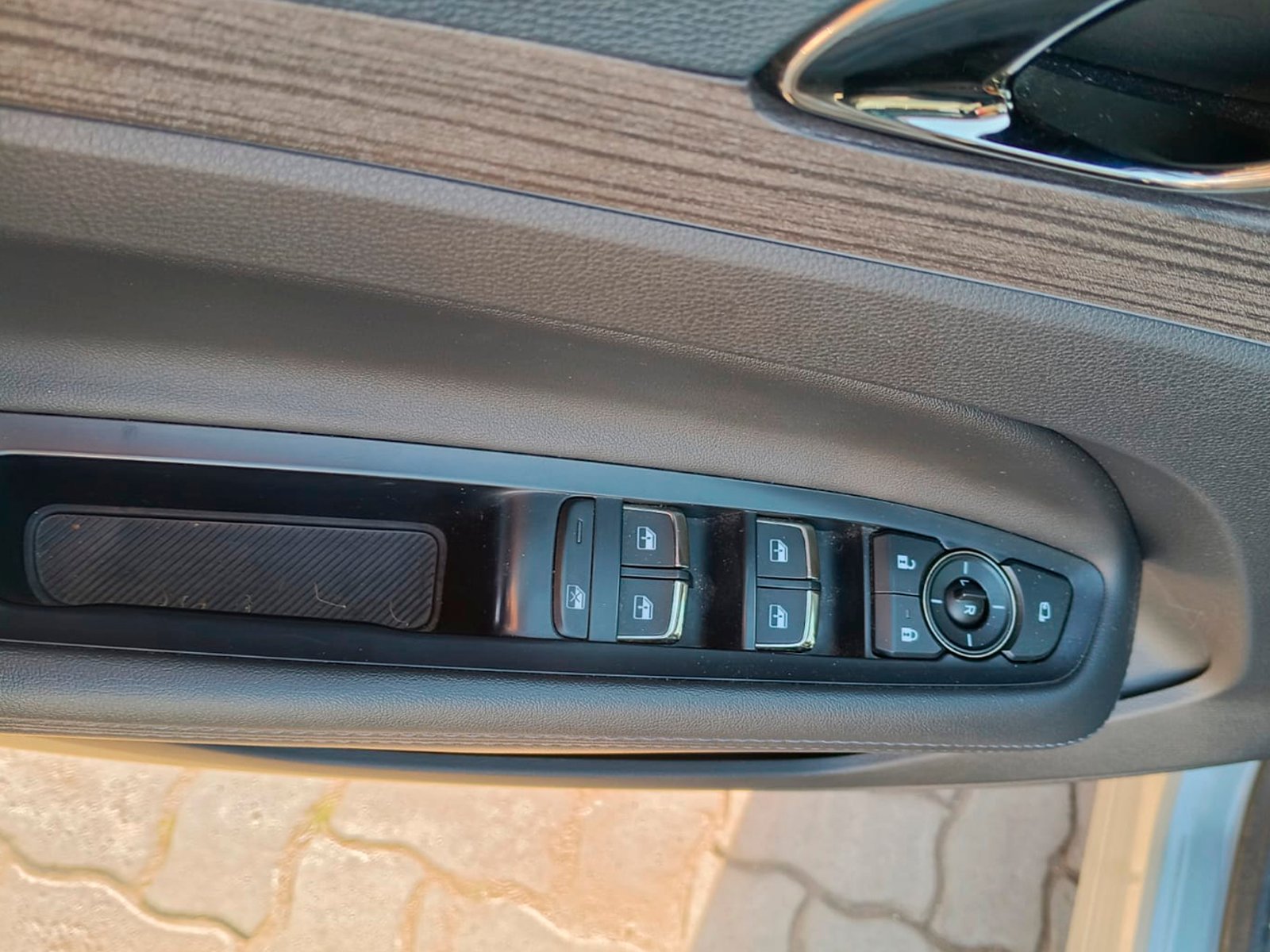 Ford TERRITORY TITANIUM 4X2 1.5 AUT 2025 - Foto 2 de 8