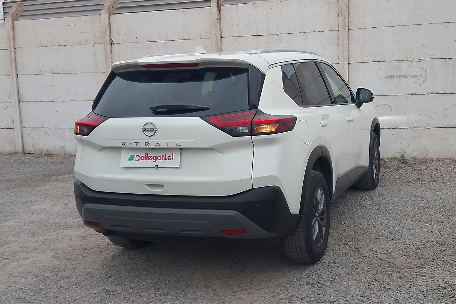 NISSAN X TRAIL 4X2 7P CVT 2.5 2024 - Imagen 10 de 12