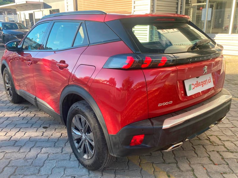 Peugeot 2008 PURETECH 130 1.2 2021 - Imagen 9 de 12
