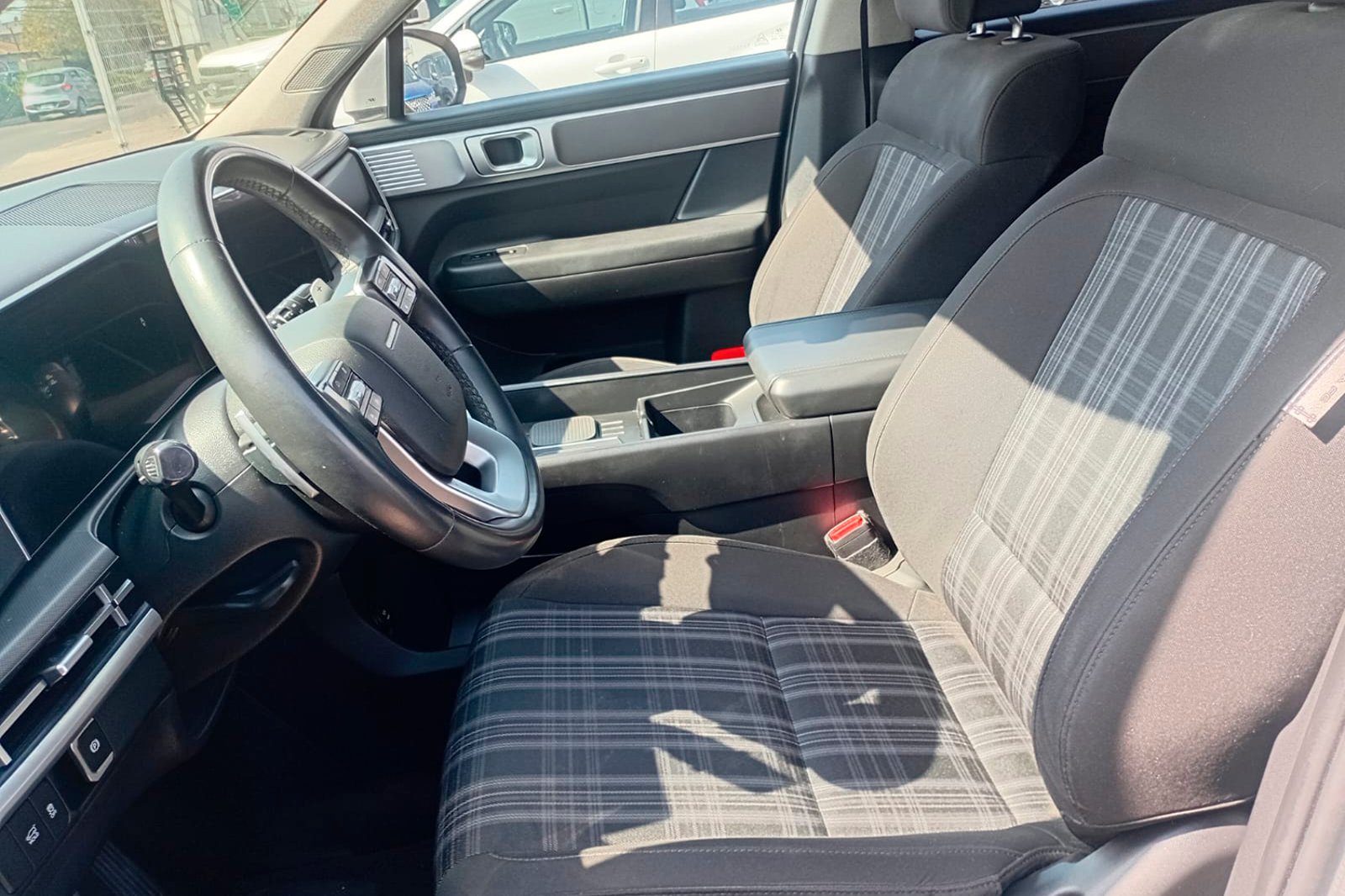 HYUNDAI SANTA FE MX5 GDI 2.5 AUT 2024 - Imagen 6 de 12