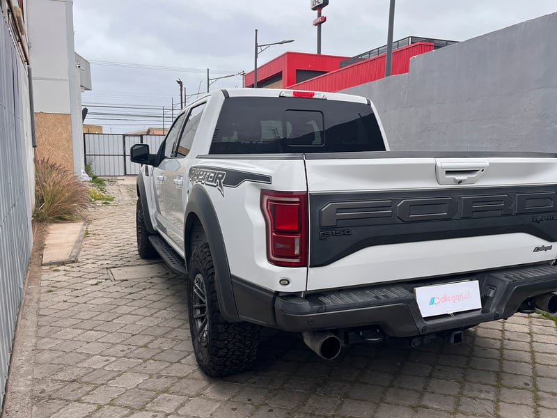 Ford F150 RAPTOR 4X4 3.5 AUT 2020 - Imagen 9 de 12