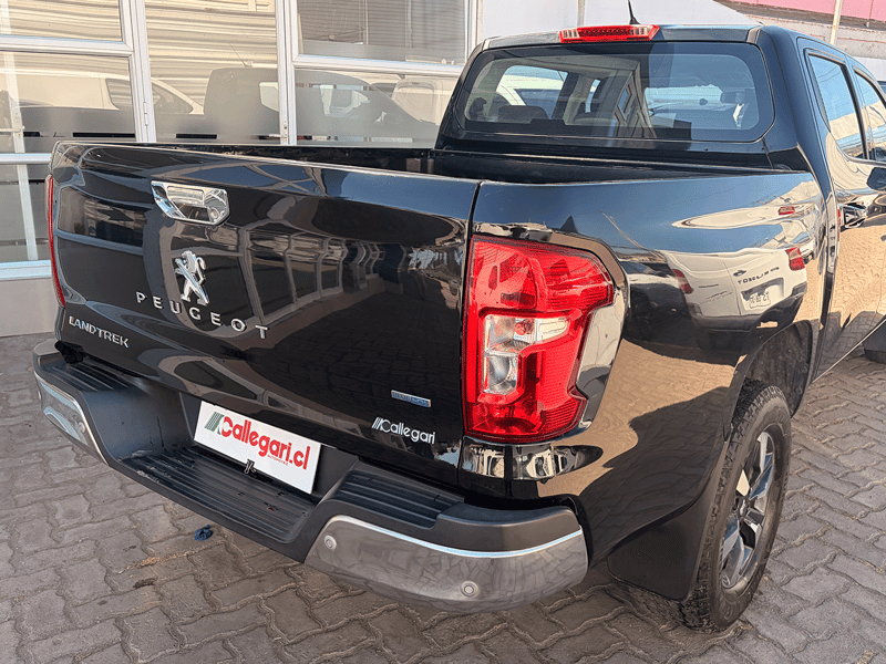 Peugeot Landtrek Active BlueHdi 180 4x4 AT 2024 - Imagen 8 de 12