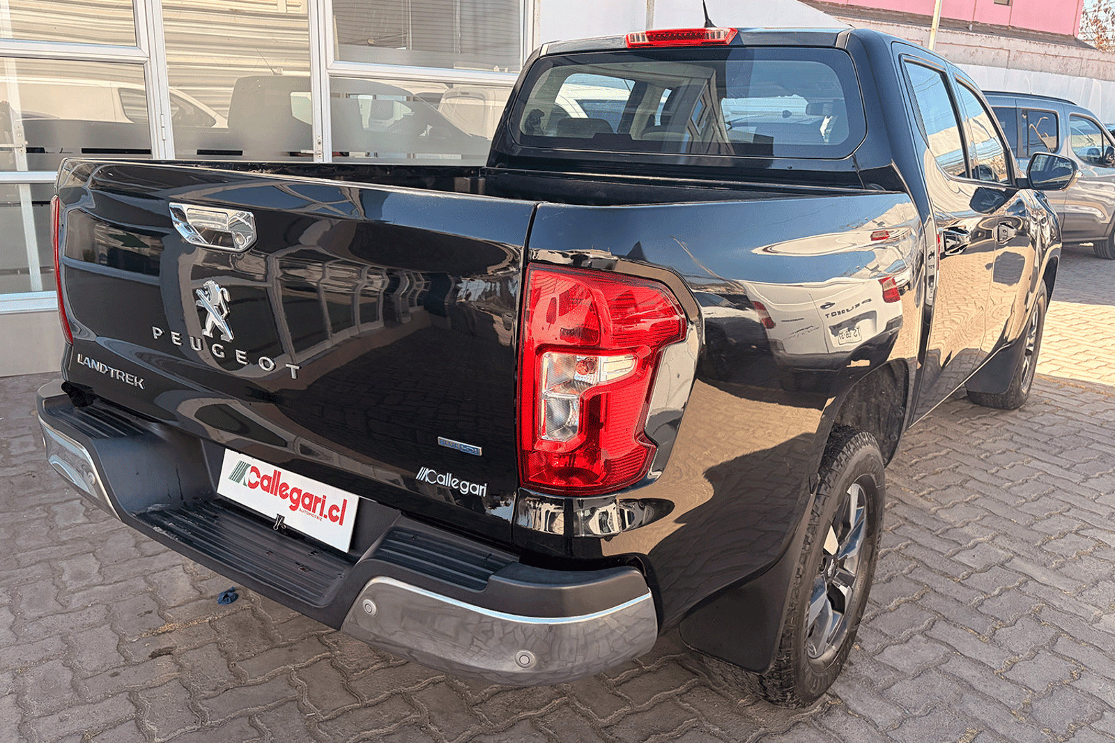 PEUGEOT Landtrek Active BlueHdi 180 4x4 AT 2024 - Imagen 8 de 12