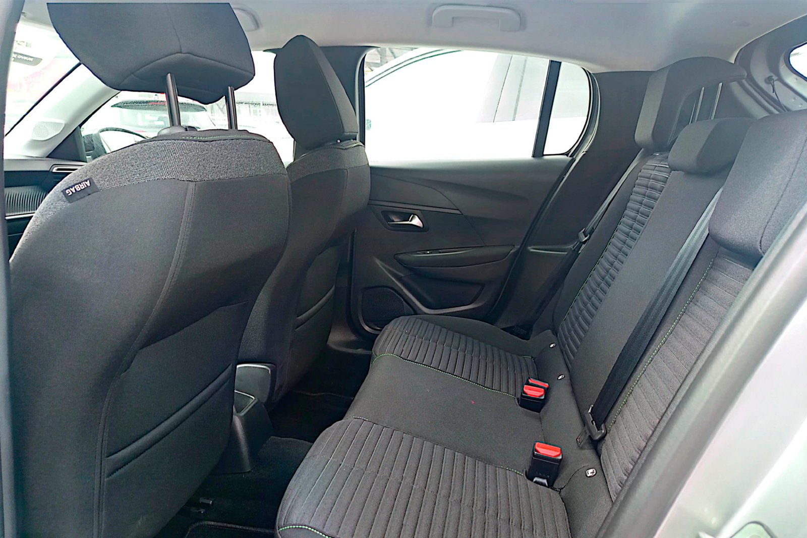 PEUGEOT Nuevo 208 MCA Active Pack Puretech 75 MT5 2025 - Imagen 6 de 12