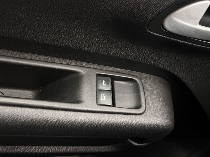 Citroën C3 PURETECH 4X2 1.2 2024 - Imagen 4 de 12