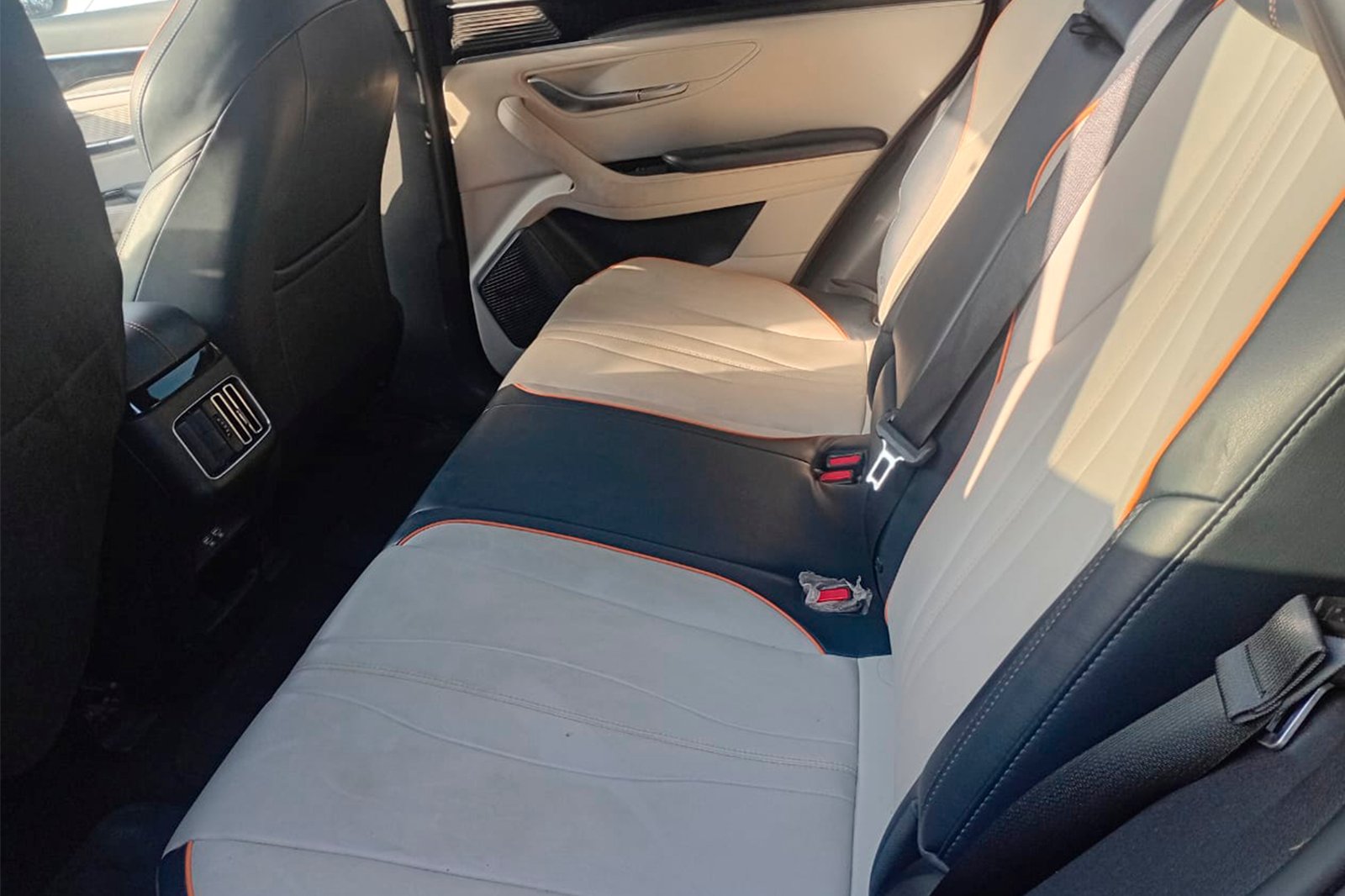 BYD SONG PLUS 4X2 1.5 AUT 2024 - Imagen 6 de 10