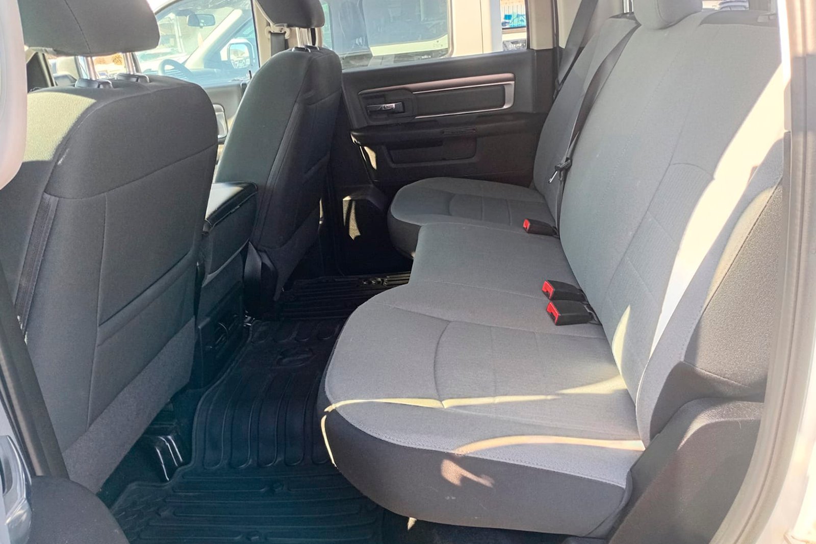 RAM 1500 CREW CAB SPORT DCAB 4X4 3.6 AT 2023 - Imagen 5 de 10