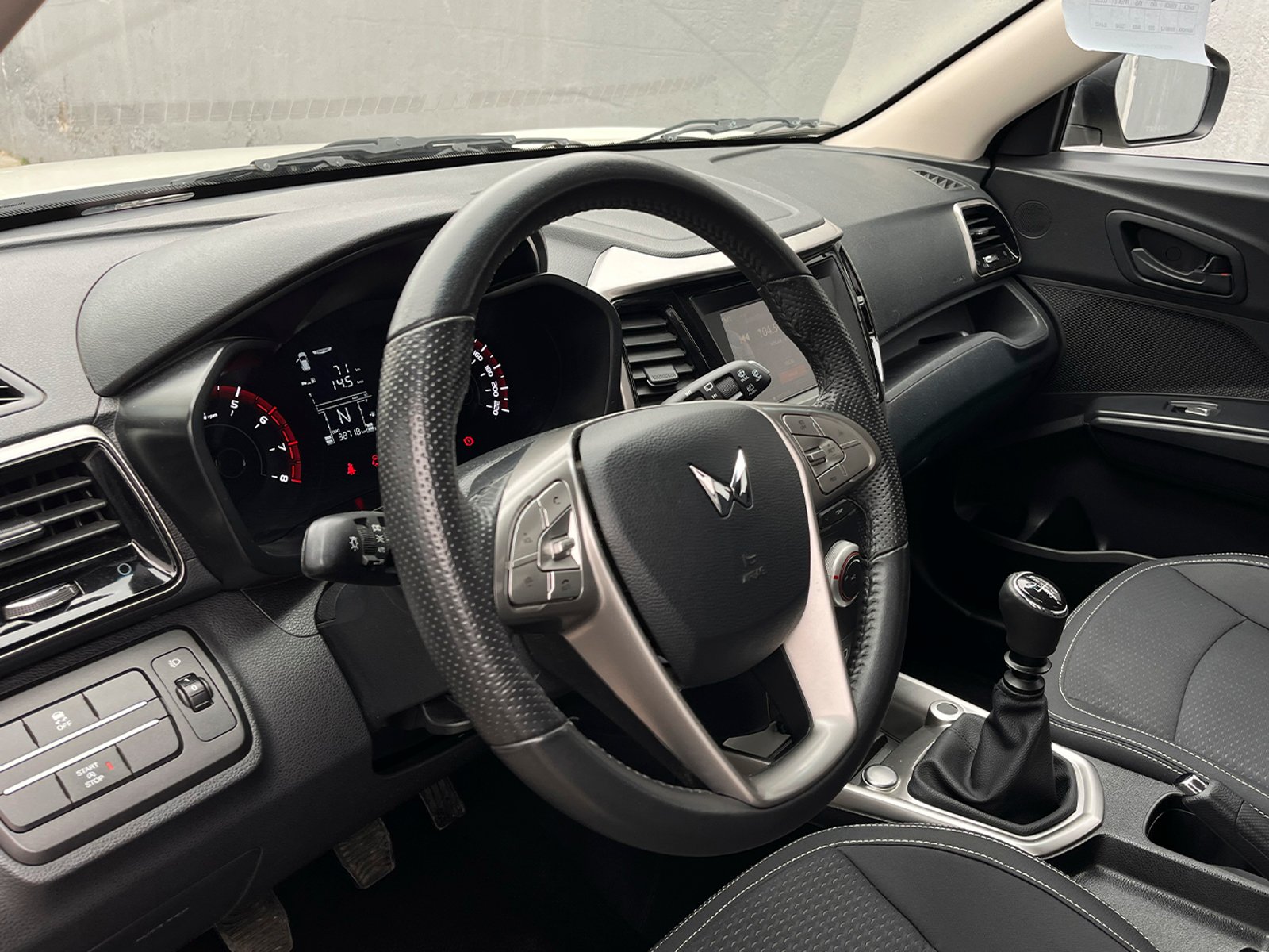 Mahindra XUV300 1.2 2025 - Foto 3 de 12