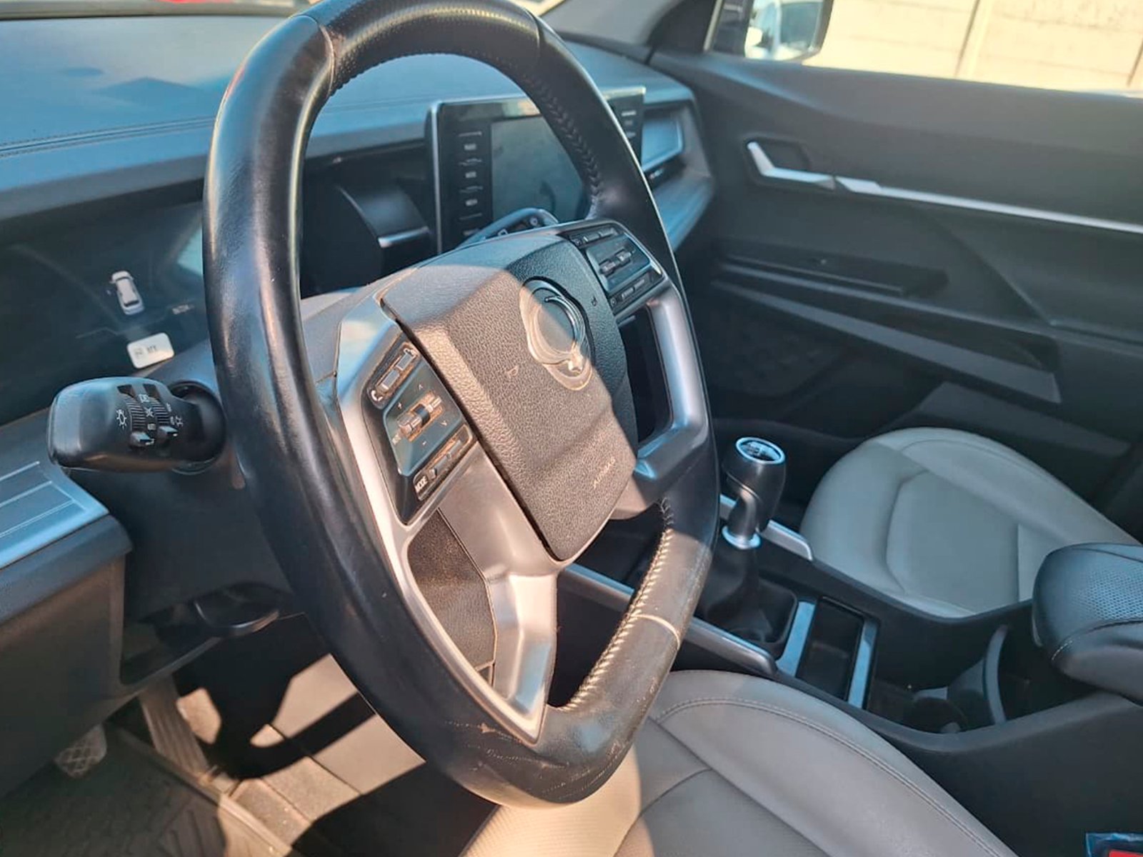 SsangYong TORRES 4X2 1.5 2024 - Foto 4 de 12