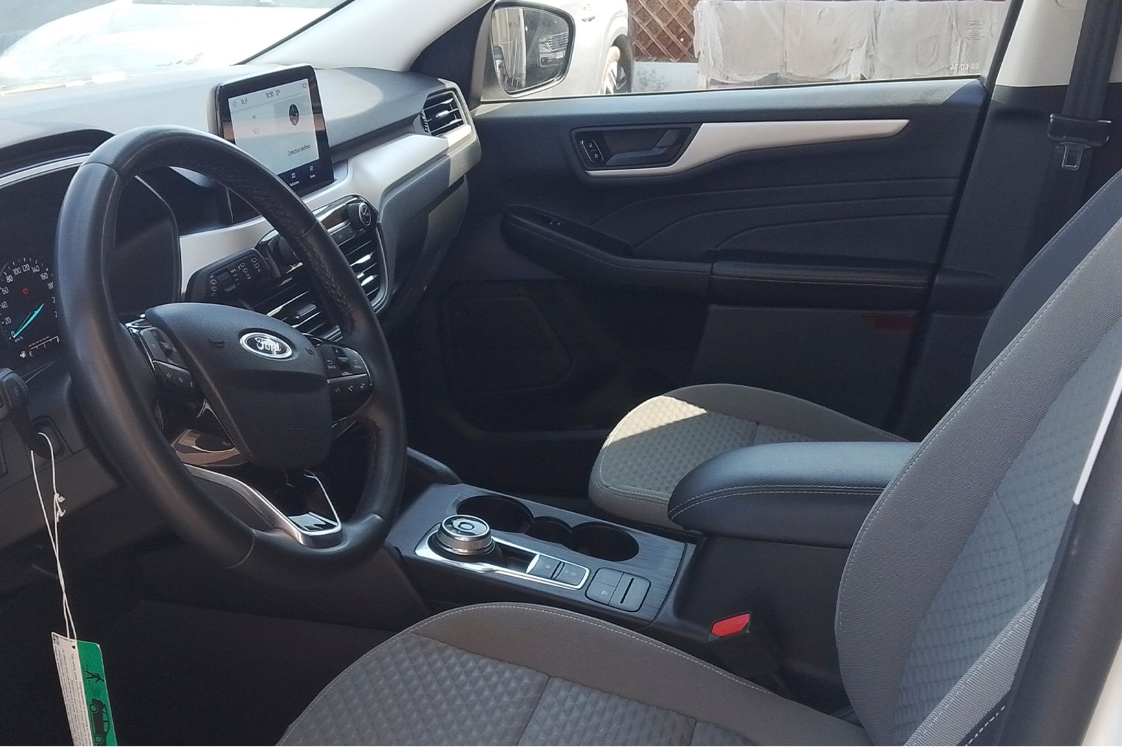 Ford ESCAPE FHEV 2.5 AUT 2023 - Imagen 5 de 11
