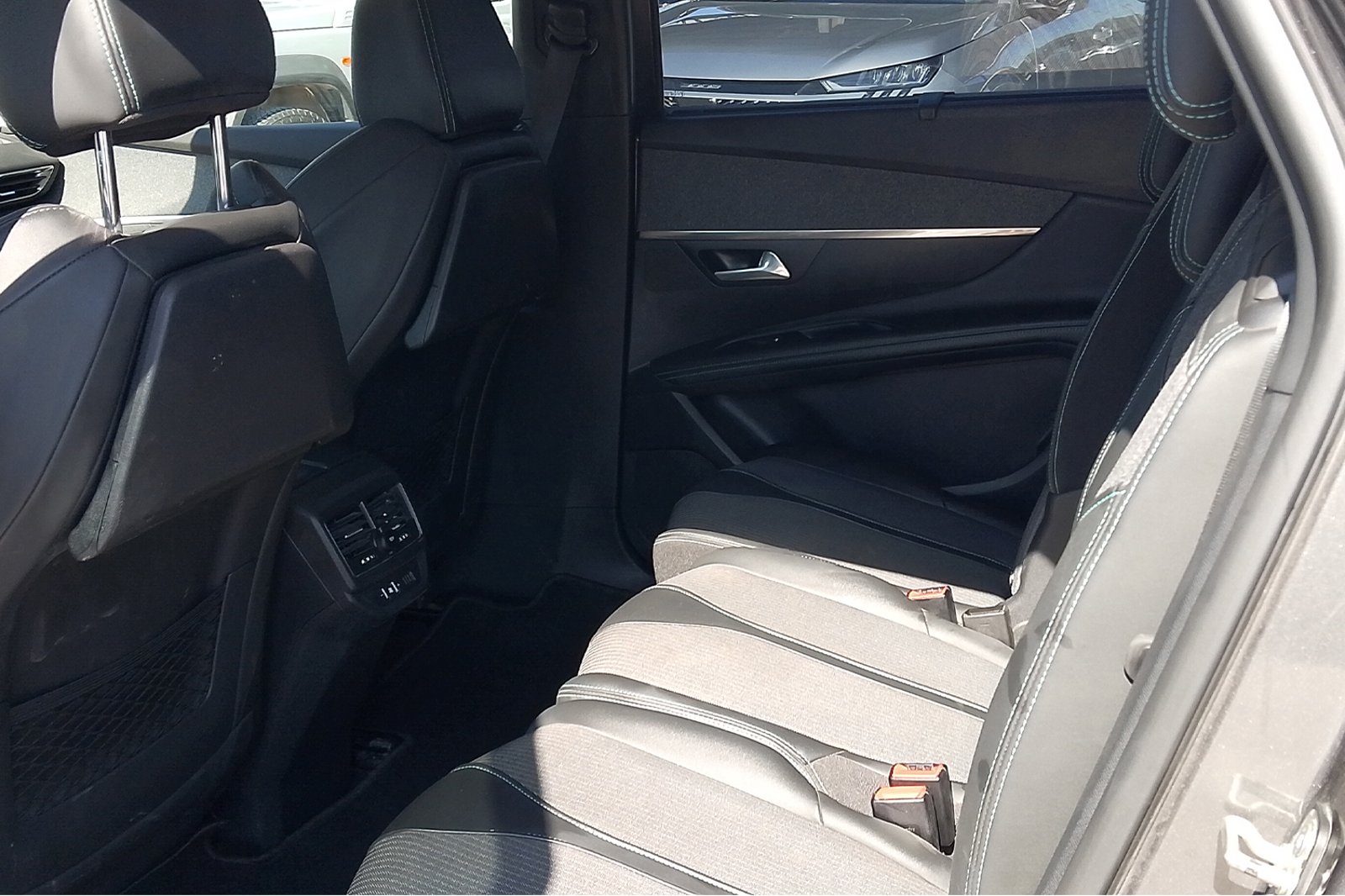 PEUGEOT 5008 BLUEHDI 130 1.5 AUT 2021 - Imagen 7 de 12