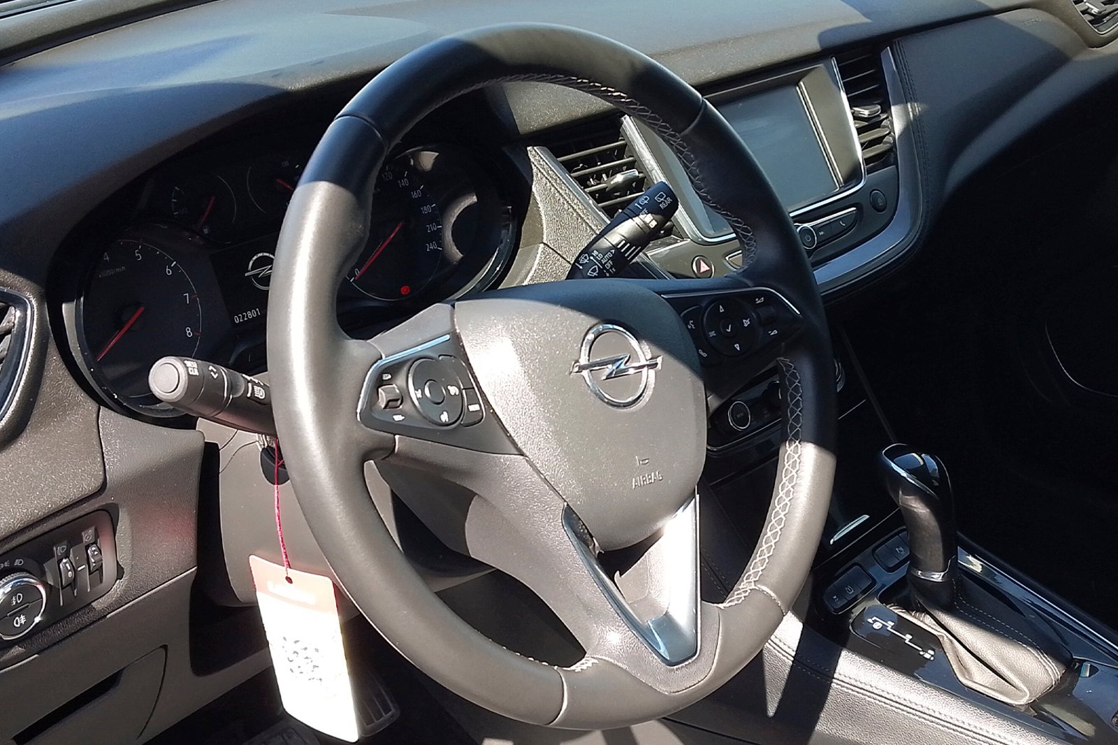 Opel GRANDLAND 1.6 AUT 2020 - Imagen 6 de 12