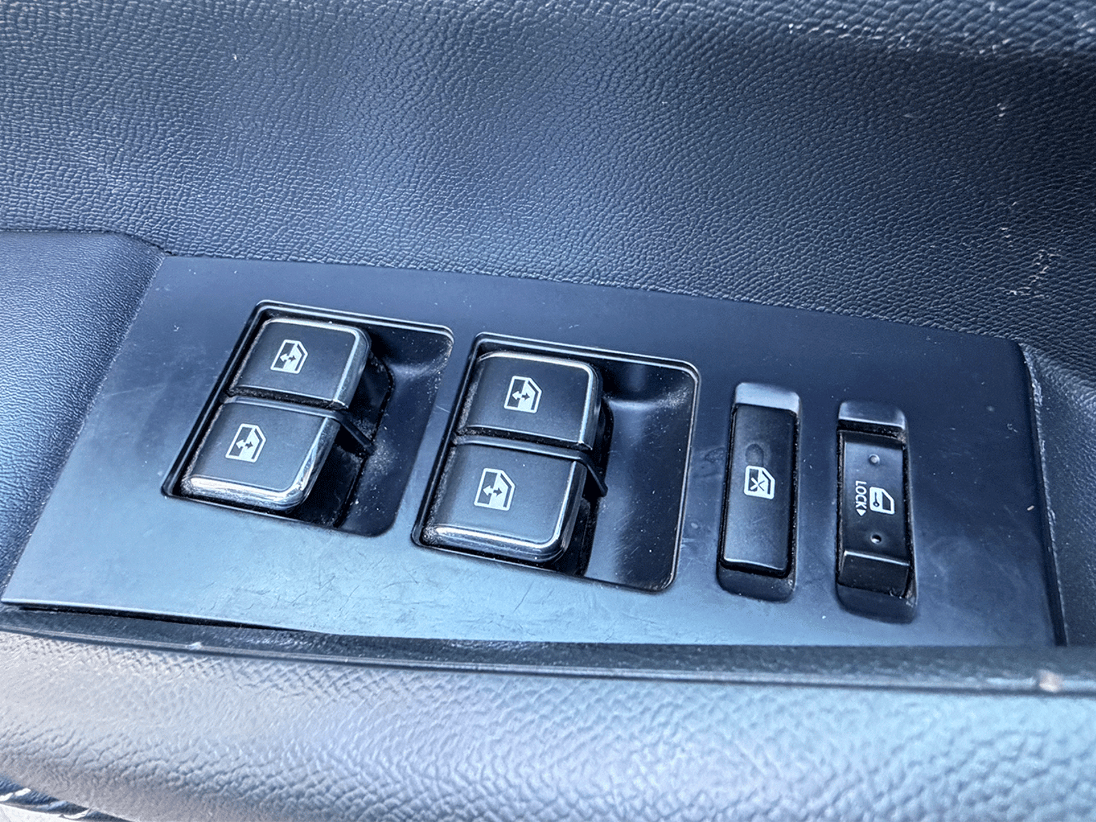 Peugeot Landtrek Active BlueHdi 180 4x4 AT 2024 - Foto 5 de 12