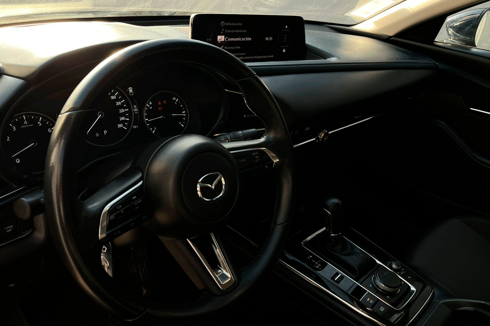 MAZDA CX30 4X2 2.0 AUT 2025 - Imagen 3 de 12